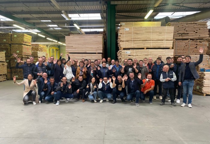 Les salariés Ducerf chez Bourgogne Bois Industrie