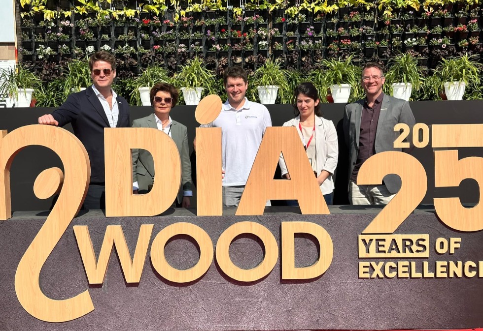 Ducerf au salon India Wood