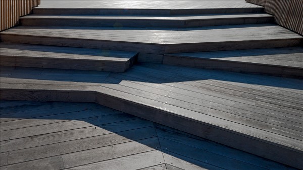 Escalier terrasse du Parc Icade