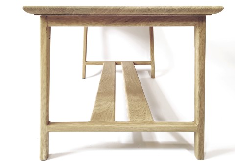 Table en chêne massif « INCARNAT »