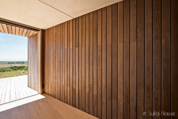 Une maison d'architecte en bois et paille