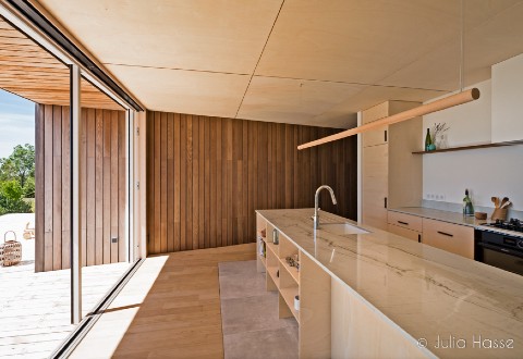 Une maison d'architecte en bois et paille